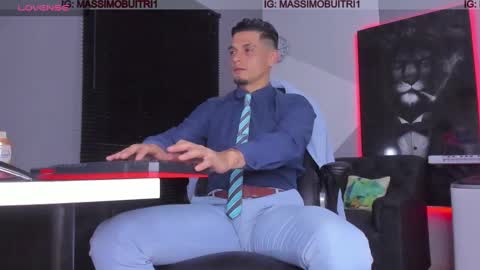 I am Massimo online show from December 2024 11:25:01 PM