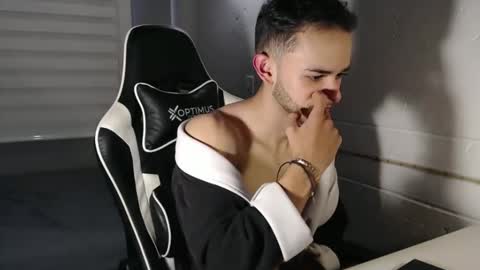 massimo online show from March 2025 11:14:01 PM