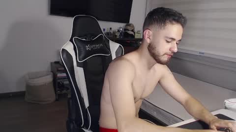 Massimo Santino online show from April 2026 11:18:02 PM