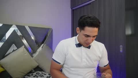 massimo_vidal online show from September 2025 03:11:01 AM