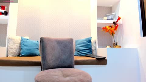 Snapshot of massimocontie_ chatting on December 2024 01:05:02 PM Massimo Contie online show from December 2024 01:05:02 PM