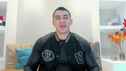 Snapshot of massimocontie_ chatting on January 2025 12:46:02 PM Massimo Contie online show from January 2025 12:46:02 PM