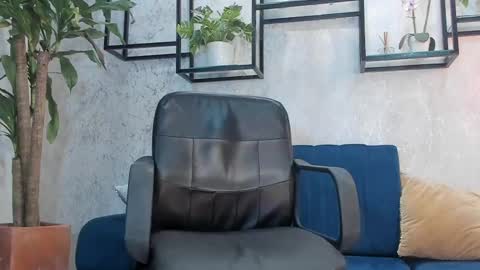 Snapshot of massimocontie_ chatting on February 2025 02:22:02 PM Massimo Contie online show from February 2025 02:22:02 PM