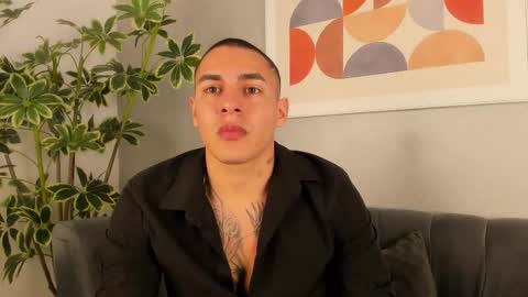 Snapshot of massimocontie_ chatting on September 2025 10:43:01 PM Massimo Contie online show from September 2025 10:43:01 PM
