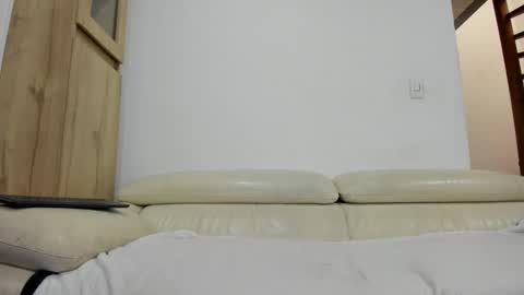 Snapshot of master4pigbitchslv chatting on September 2025 11:47:02 AM Domi online show from September 2025 11:47:02 AM