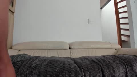 Snapshot of master4pigbitchslv chatting on October 2025 09:03:02 PM Domi online show from October 2025 09:03:02 PM