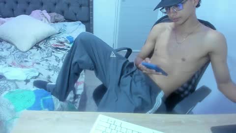 master_boy28 online show from March 2025 06:57:02 AM