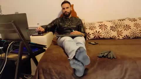 Snapshot of master_roberto333 chatting on November 2025 11:29:01 PM SIR online show from November 2025 11:29:01 PM