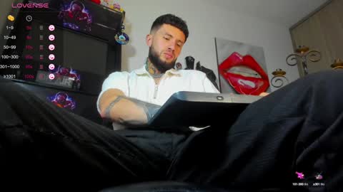 Snapshot of master_steven_01 chatting on December 2024 11:13:02 PM steven online show from December 2024 11:13:02 PM