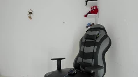 Alpha junior online show from November 2025 02:31:02 PM