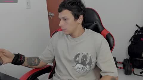 Snapshot of masterdave7 chatting on October 2025 12:25:02 PM Dave online show from October 2025 12:25:02 PM