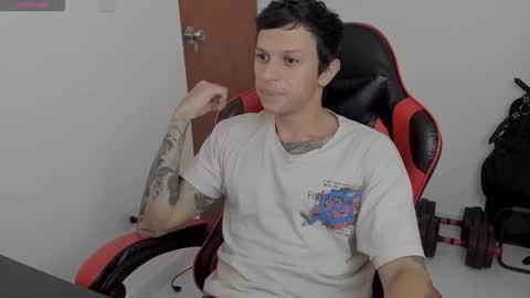 Snapshot of masterdave7 chatting on October 2025 03:21:02 PM Dave online show from October 2025 03:21:02 PM