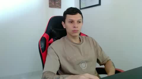 Snapshot of masterdave7 chatting on November 2025 12:27:02 PM Dave online show from November 2025 12:27:02 PM