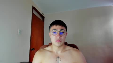 Snapshot of masterfiterotic chatting on February 2025 08:56:01 PM masterfiterotic online show from February 2025 08:56:01 PM