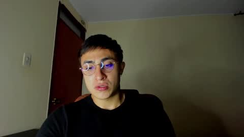 Snapshot of masterfiterotic chatting on February 2025 02:37:01 AM masterfiterotic online show from February 2025 02:37:01 AM