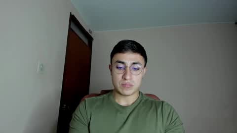 Snapshot of masterfiterotic chatting on March 2025 02:32:01 AM masterfiterotic online show from March 2025 02:32:01 AM