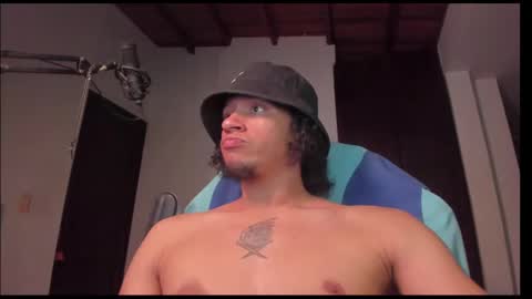 Juan Independent Model online show from February 2025 05:23:01 AM