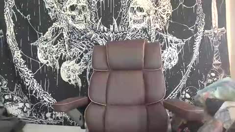 mastersmiley69 online show from April 2026 11:46:02 AM