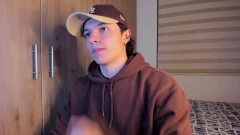 mastrangelo_x online show from October 2025 02:20:01 AM