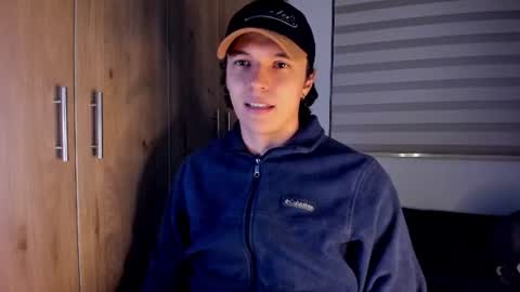 mastrangelo_x online show from July 2026 03:35:01 AM
