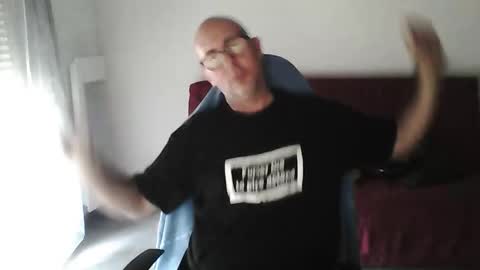 mat11efou online show from October 2025 09:07:02 AM