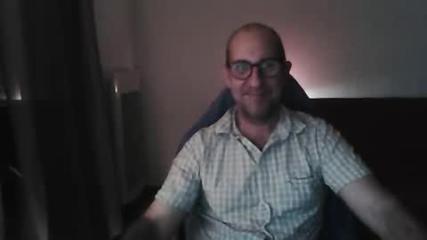 mat11efou online show from November 2025 02:06:01 AM