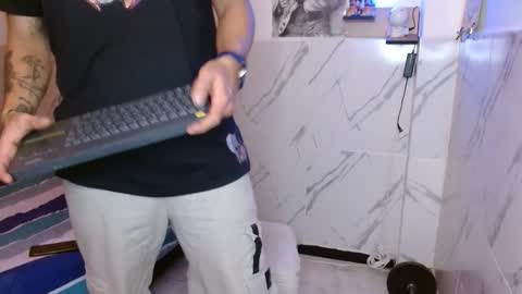 Matt online show from December 2025 02:41:02 AM