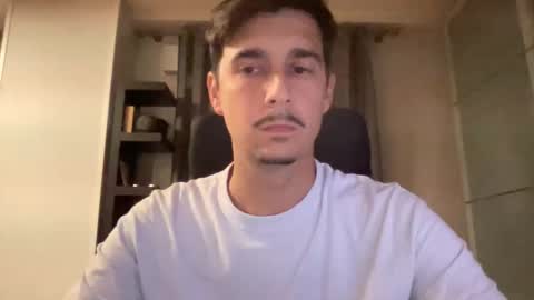 Aaron online show from November 2025 09:48:01 PM