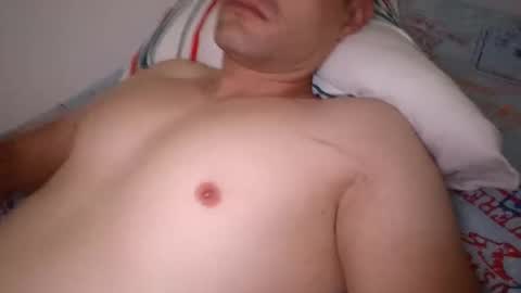 Snapshot of mateo2803 chatting on June 2026 04:35:02 AM mateo2803 online show from June 2026 04:35:02 AM