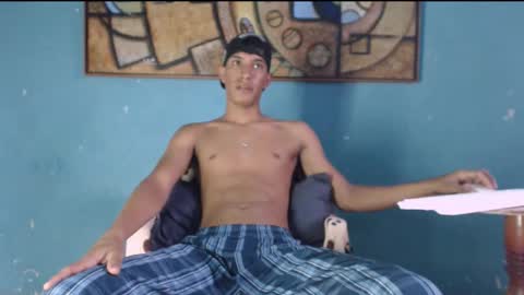 matteo online show from December 2025 08:36:02 PM