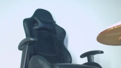 matteo online show from February 2026 01:05:02 AM