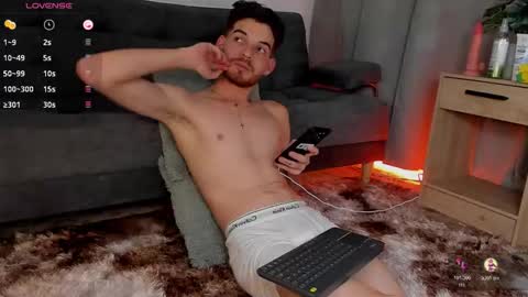 MATEO HUNTER online show from November 2025 11:36:02 PM