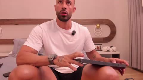 Snapshot of mateo_ospinaa chatting on July 2026 07:05:02 PM Mateo online show from July 2026 07:05:02 PM