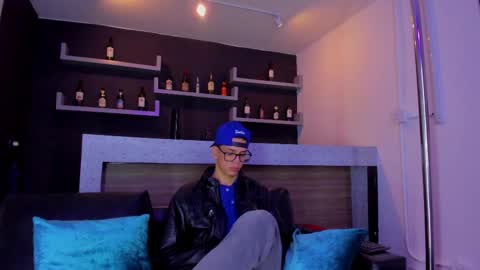 Mateo online show from February 2025 01:25:02 AM