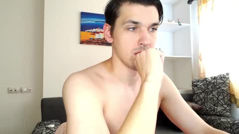 mateo_zeus online show from January 2025 03:18:02 AM