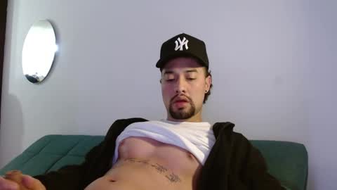 STRURIBE ON INSTAGRAM online show from March 2026 11:16:02 AM