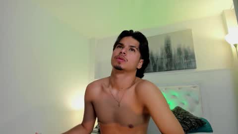 Snapshot of mathewadams chatting on October 2025 07:03:01 PM Mathew online show from October 2025 07:03:01 PM