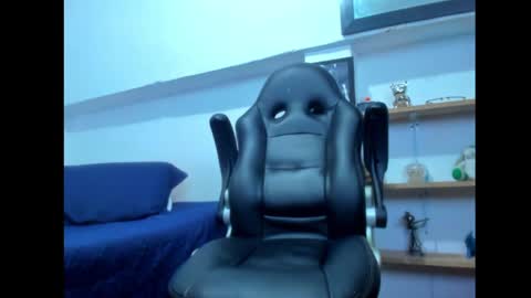 Snapshot of mathews_19 chatting on January 2025 02:32:01 PM Teo online show from January 2025 02:32:01 PM