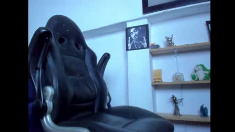 Snapshot of mathews_19 chatting on January 2025 03:36:02 PM Teo online show from January 2025 03:36:02 PM