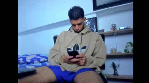 Snapshot of mathews_19 chatting on February 2025 12:27:01 PM Teo online show from February 2025 12:27:01 PM