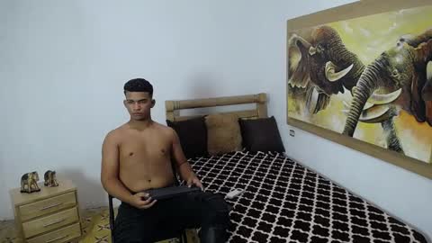 mathews__ online show from January 2026 03:44:02 AM