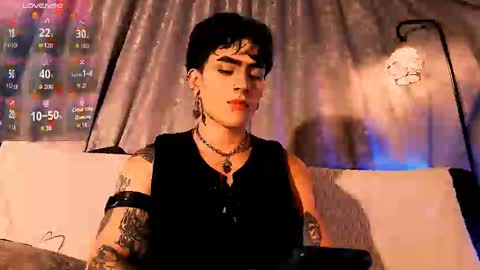 Snapshot of mathewth chatting on October 2025 12:40:02 AM Mathew                        online show from October 2025 12:40:02 AM