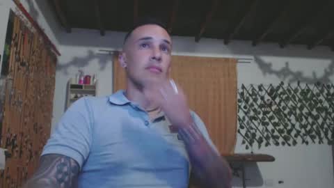 esneider online show from December 2024 12:23:01 AM