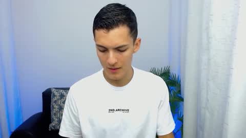 Matias online show from October 2025 02:29:02 PM