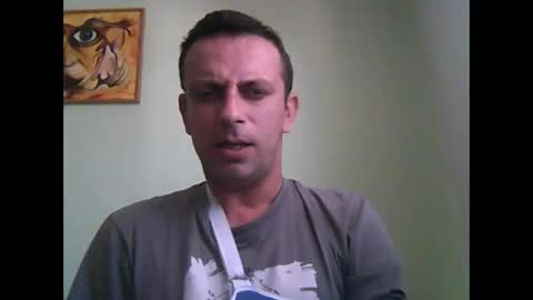 Snapshot of matoterzic48 chatting on October 2025 10:05:01 AM toma online show from October 2025 10:05:01 AM