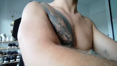 Snapshot of matt89aus chatting on December 2024 02:19:02 AM MRD online show from December 2024 02:19:02 AM