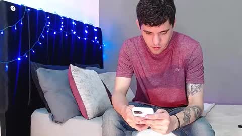 ---Matteo--- online show from December 2025 04:50:01 AM