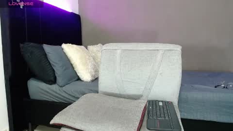 ---Matteo--- online show from April 2026 04:46:01 AM