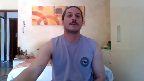 Snapshot of matteushh87 chatting on May 2026 09:48:01 AM matteushh87 online show from May 2026 09:48:01 AM