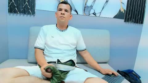 Matthew online show from May 2026 09:13:01 PM